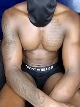 Hotmaskguy254 Adlı Modelin Canlı XXX Sohbeti