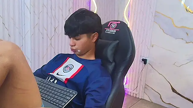 Онлайн чат XXX Spark_tay