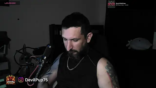 Chat XXX en directo de DevilPup75_