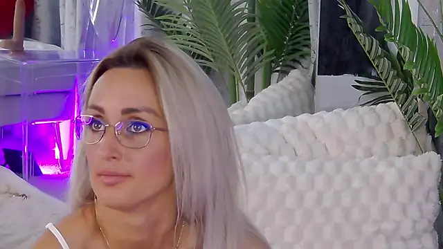 IsabelleEthan live XXX chat