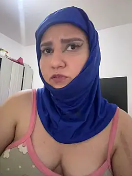 hannahayat XXX чат на живо