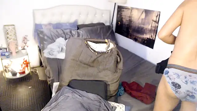 Živý XXX chat NinaDOM4CUM