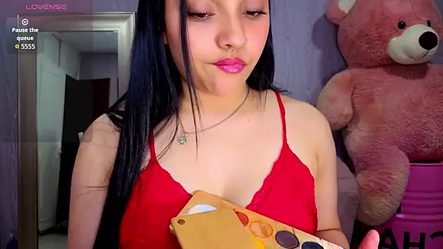 Chat +18 de lia_harper_t ao vivo
