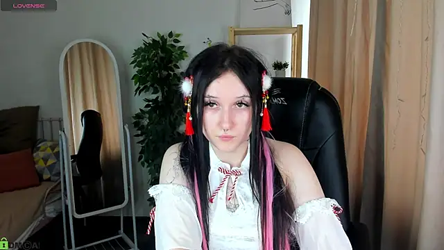 Emma-Blissa's Live XXX Chat