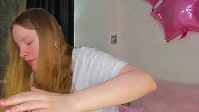 Candy_Cansew Adlı Modelin Canlı XXX Sohbeti