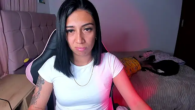 Bellacatx Live XXX-Chat
