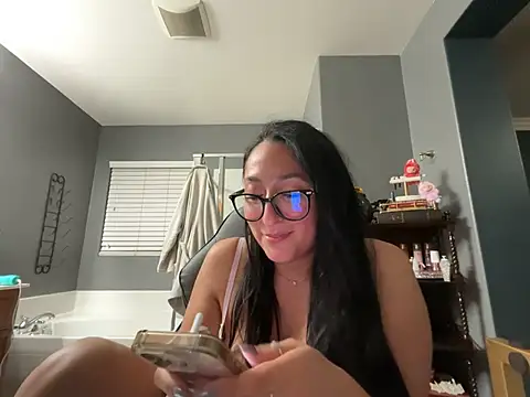 Goddessxxrosexx's Live XXX Chat