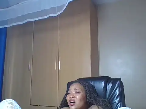 queenbebony live XXX chat