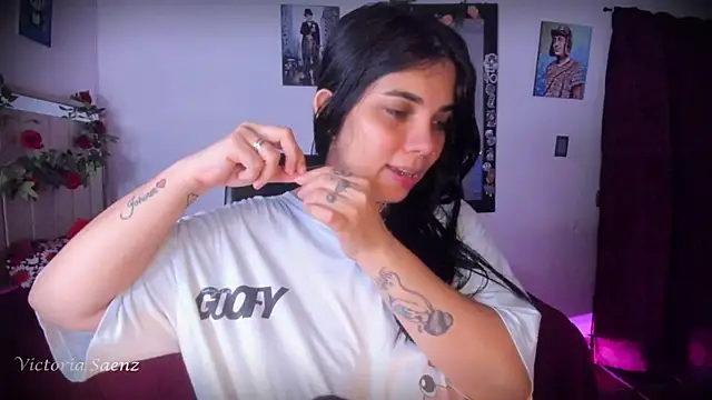 victoriaasaenz_'s Live XXX Chat