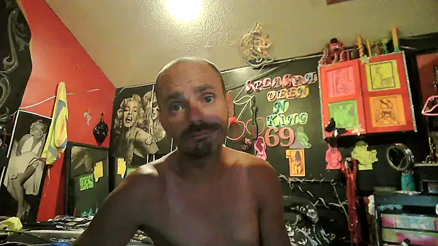 Živý XXX chat DaddyAndSplashQueen