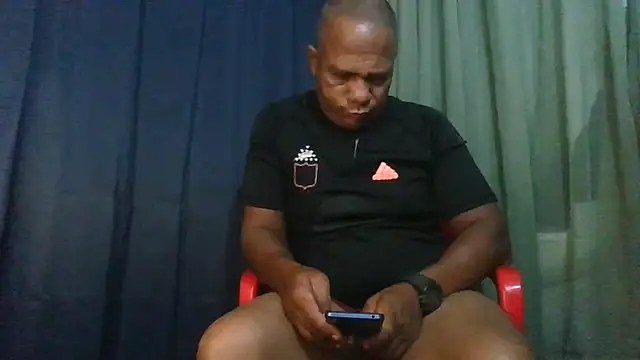 bigblackcock75のライ  ブXXXチャット