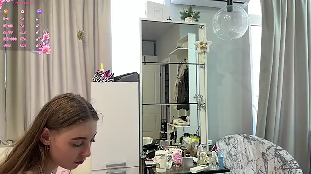 selena_favn – Live XXX-chat