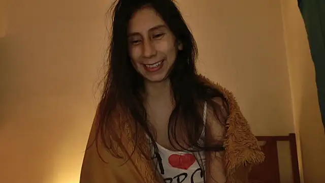 MoonLipsON- Adlı Modelin Canlı XXX Sohbeti