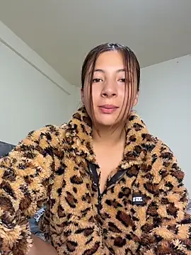 Chat XXX en directo de Karlee_Grey1