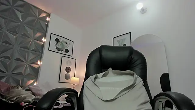 Fayzz_2 Live XXX-Chat