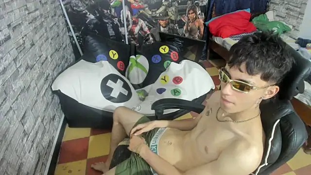 wex_077 – Live XXX-chat