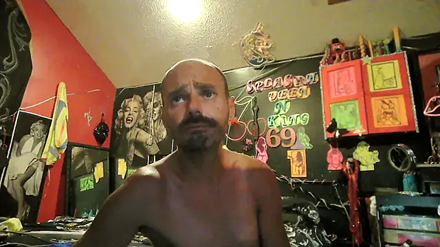 Онлайн чат XXX DaddyAndSplashQueen