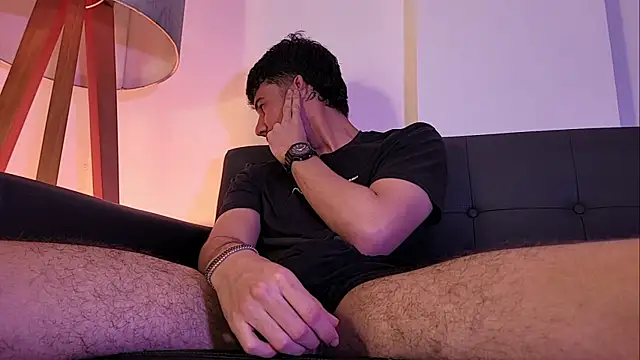 צ'אט XXX בשידור חי של Derek_stud_