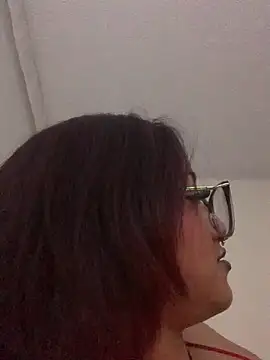 Chat XXX ao vivo de LilithMonette