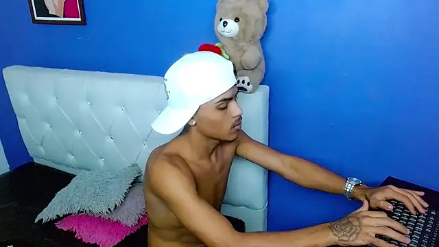 Онлайн чат XXX Angel_foxc13