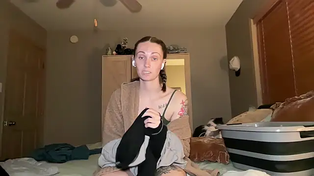 Ellz4n Live XXX chat