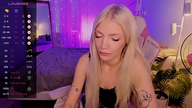 AnyaTaylor_ Live XXX-Chat
