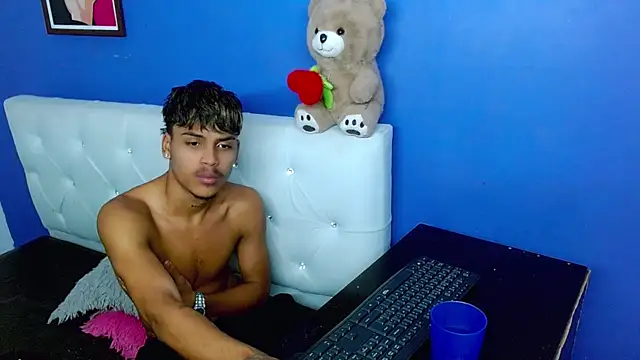 Chat XXX ao vivo de Angel_foxc13
