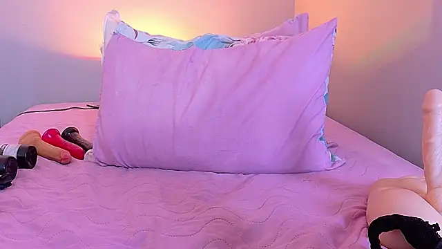 cutepetitee – Naživo XXX chat