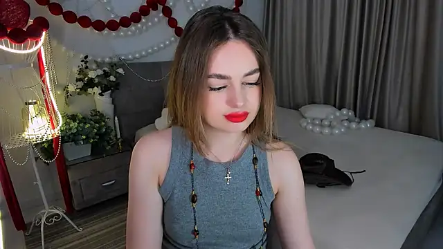 MiracleCurly live XXX chat