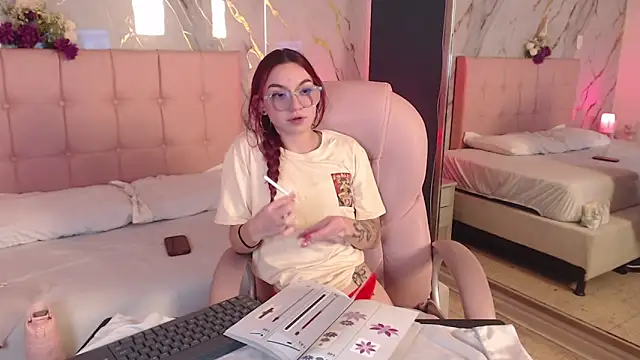 XXX chat uživo modela Red_kytty6