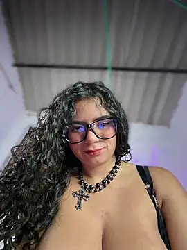 Chat XXX ao vivo de Simone_Miller