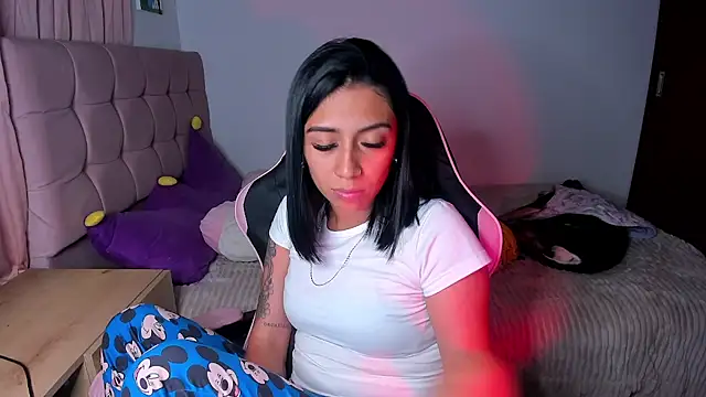 Bellacatx's Live XXX Chat