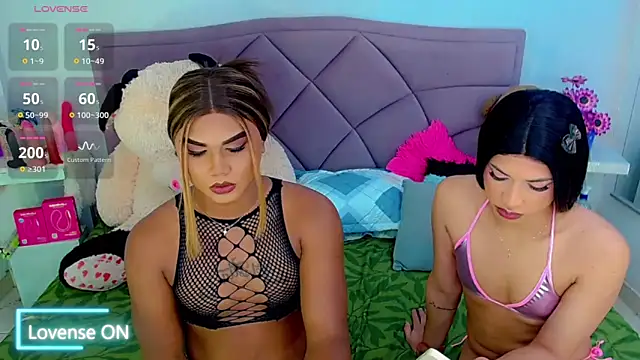 party_duo_trans' Live XXX Chat