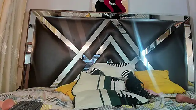 XXX chat uživo modela Madison_Copers