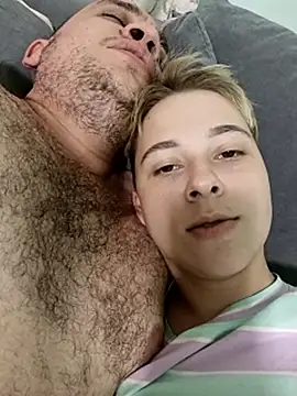 Chatroom XXX en direct de Gussie_Bridie