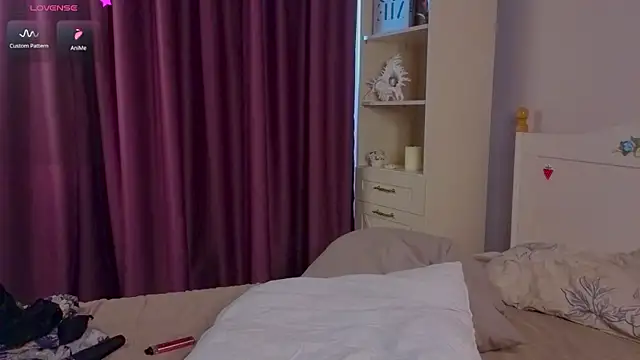 MicaelaCubr Adlı Modelin Canlı XXX Sohbeti