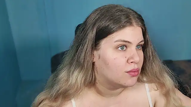 Chat +18 de Allyy_baby ao vivo