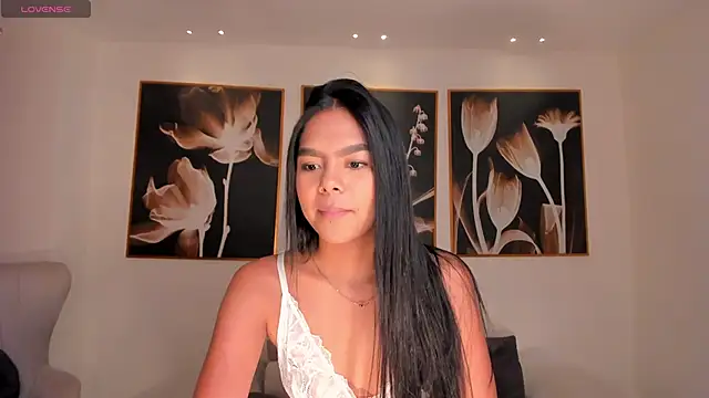 SaphiraJames Chat XXX live