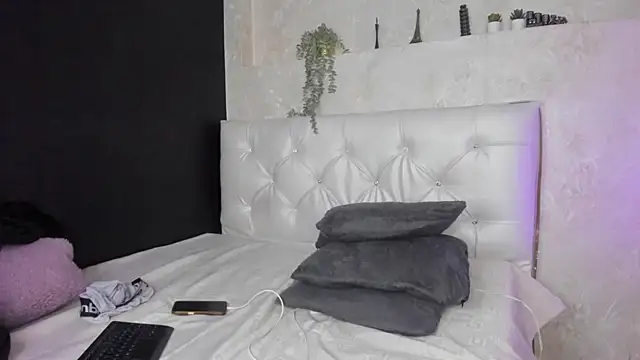 ESTEFAN_HILLS Live XXX-chat