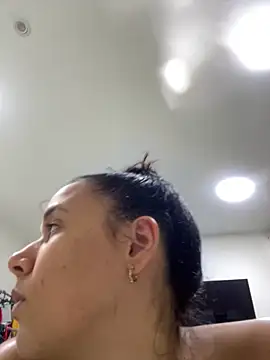 Chatroom XXX en direct de lannabellx