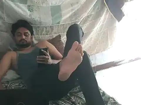 Chat +18 de ROCOGUJUBULL ao vivo
