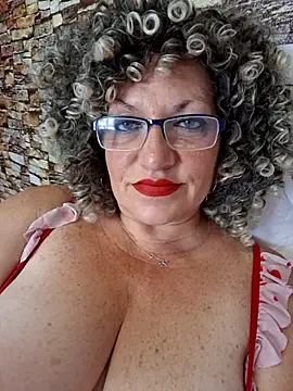 Azaleea_70 Adlı Modelin Canlı XXX Sohbeti