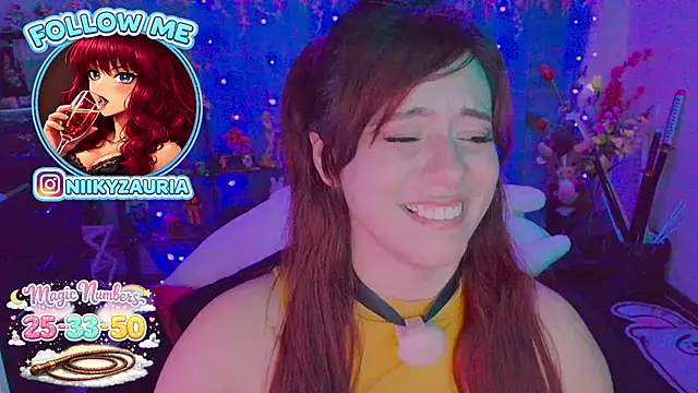 Chat +18 de _niiky ao vivo