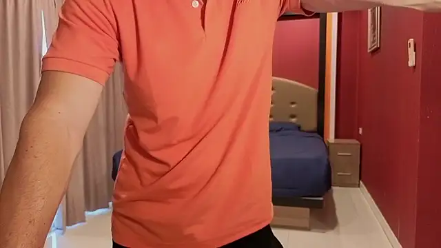 AlansonofDaddy élő XXX-chatje