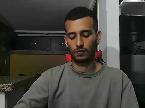 talktome4's Live XXX Chat