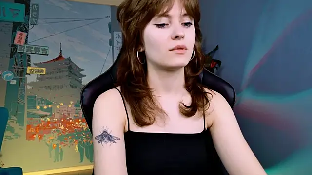 LolaDominara Adlı Modelin Canlı XXX Sohbeti