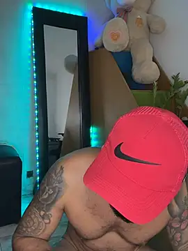 Chatroom XXX en direct de Lucius40