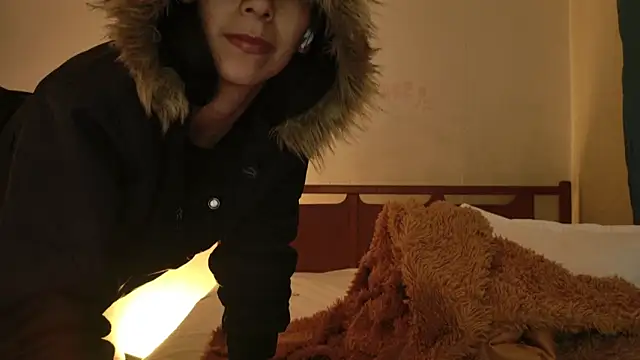 MoonLipsON- Live XXX-chat