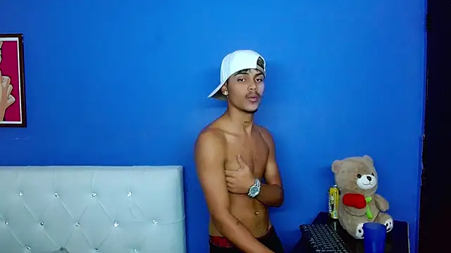 Angel_foxc13: απευθείας συνομιλία ΧΧΧ