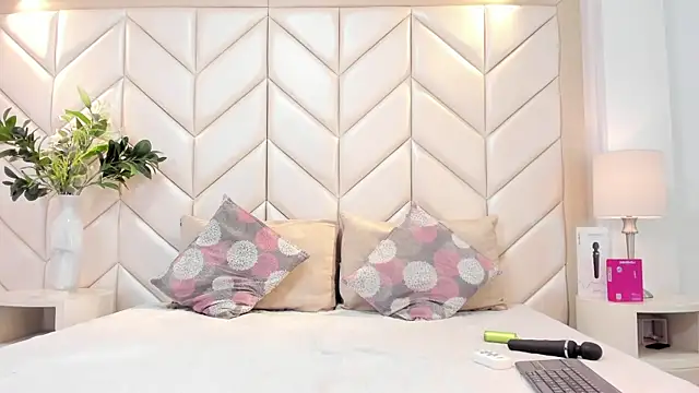 XXX chat uživo modela NikoStone_